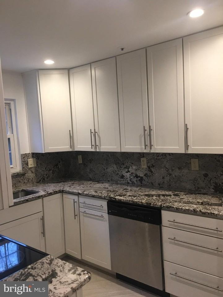 8390 Montgomery Run Rd #B - Photo 6 of 30