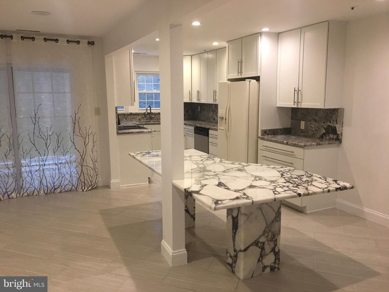 8390 Montgomery Run Rd #B - Photo 7 of 30