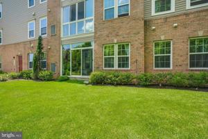 featured image of 8390 Ice Crystal Dr Unit B #B