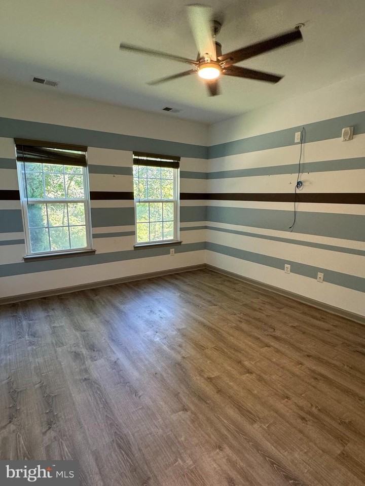 8390 Ice Crystal Dr Unit B #B - Photo 7 of 28