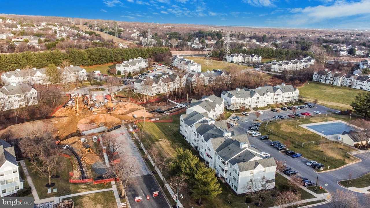 8385 Montgomery Run Road #D - Photo 6 of 41