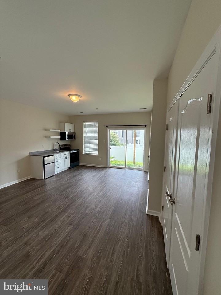 9887 Deer Run - Photo 2 of 8