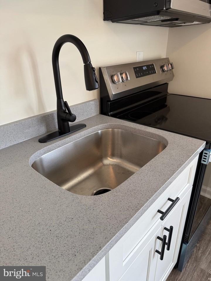 9887 Deer Run - Photo 4 of 8