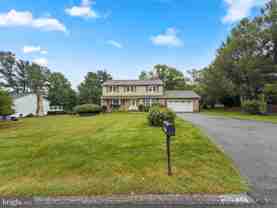 10034 Chatelaine Cir - Photo 1 of 1