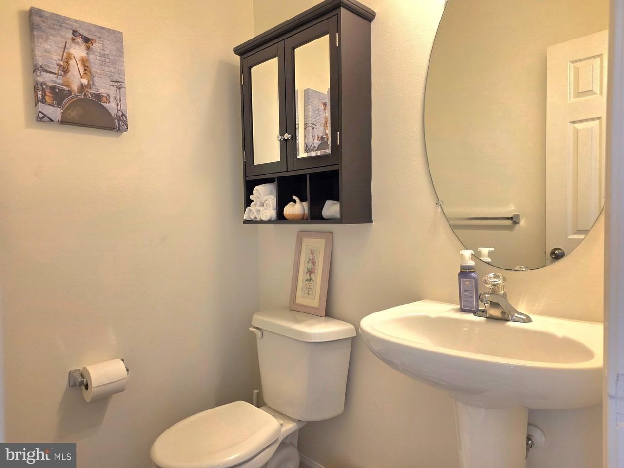 8245 Macintosh Court #61 - Photo 7 of 33