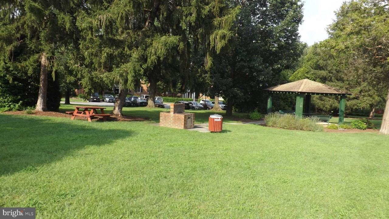 2206 Washington Ave Apt 302 #302 - Photo 4 of 26