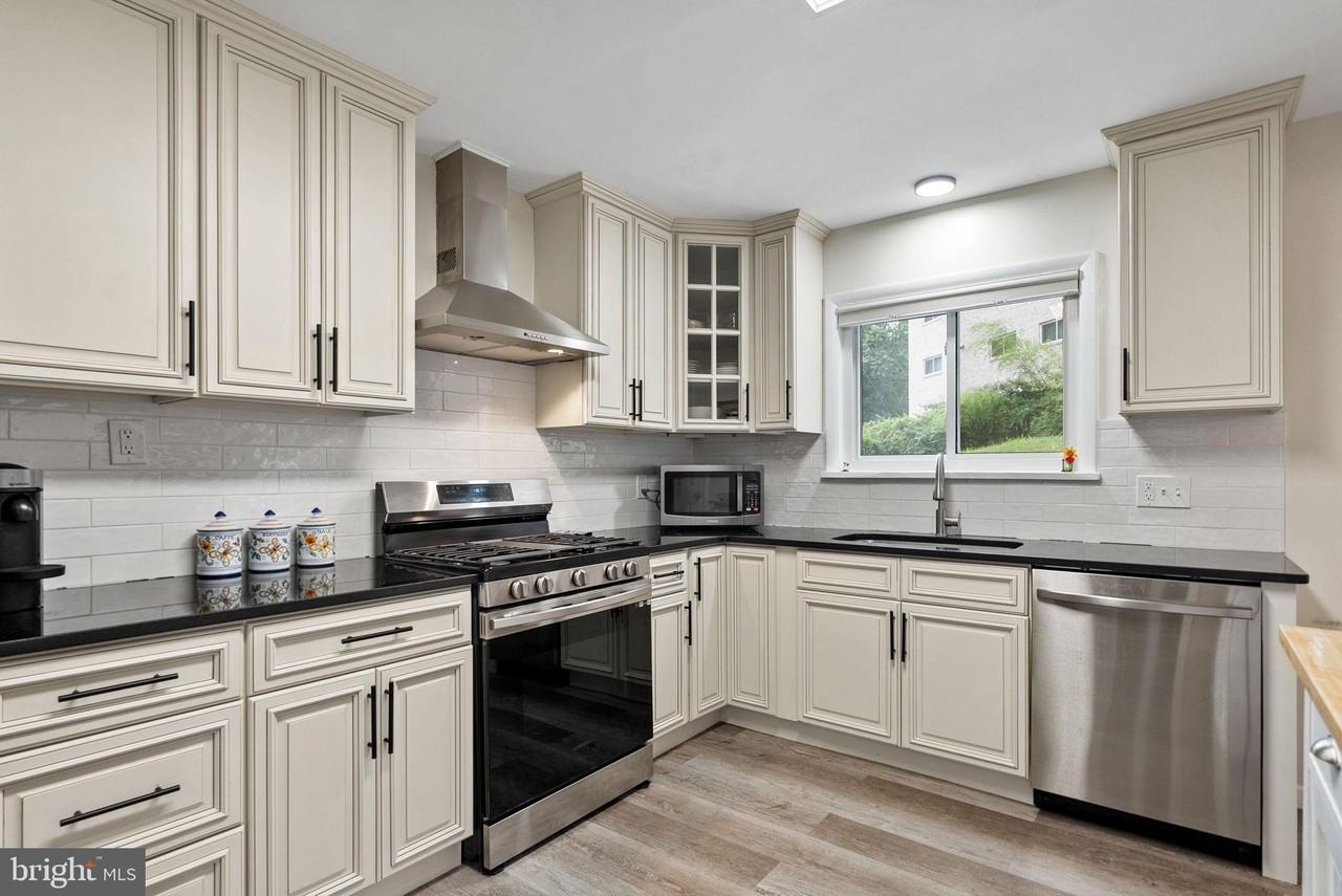 7409 Aspen Avenue - Photo 2 of 50