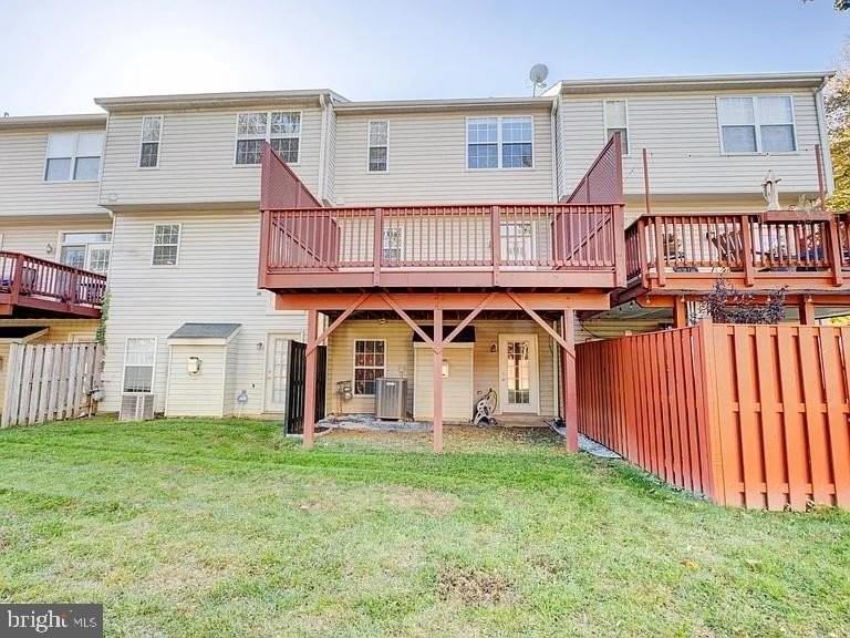 20824 Shamrock Glen Cir #1304 - Photo 3 of 21