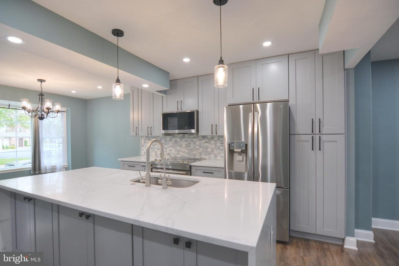 3822 Gawayne Ter Unit 32-382 #32-382 - Photo 7 of 32