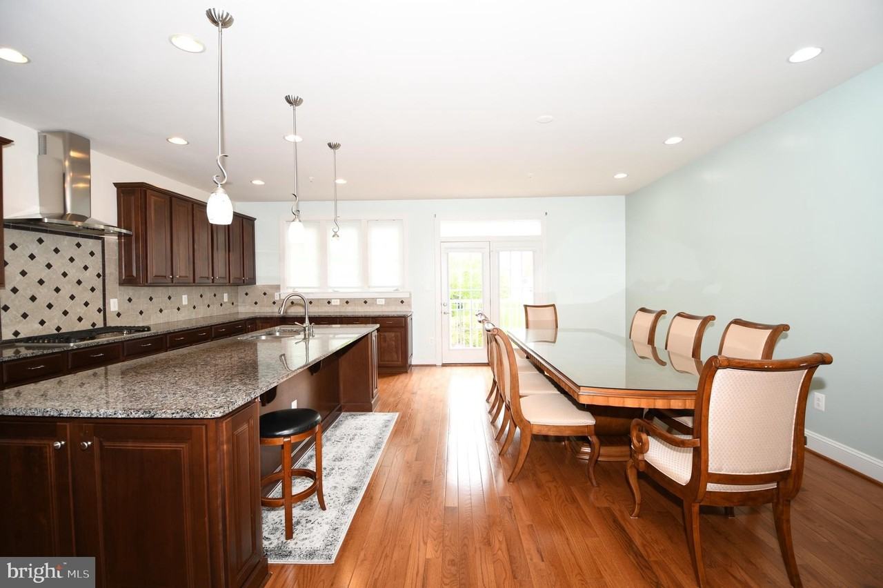 14823 Wootton Manor Ct - Photo 3 of 34