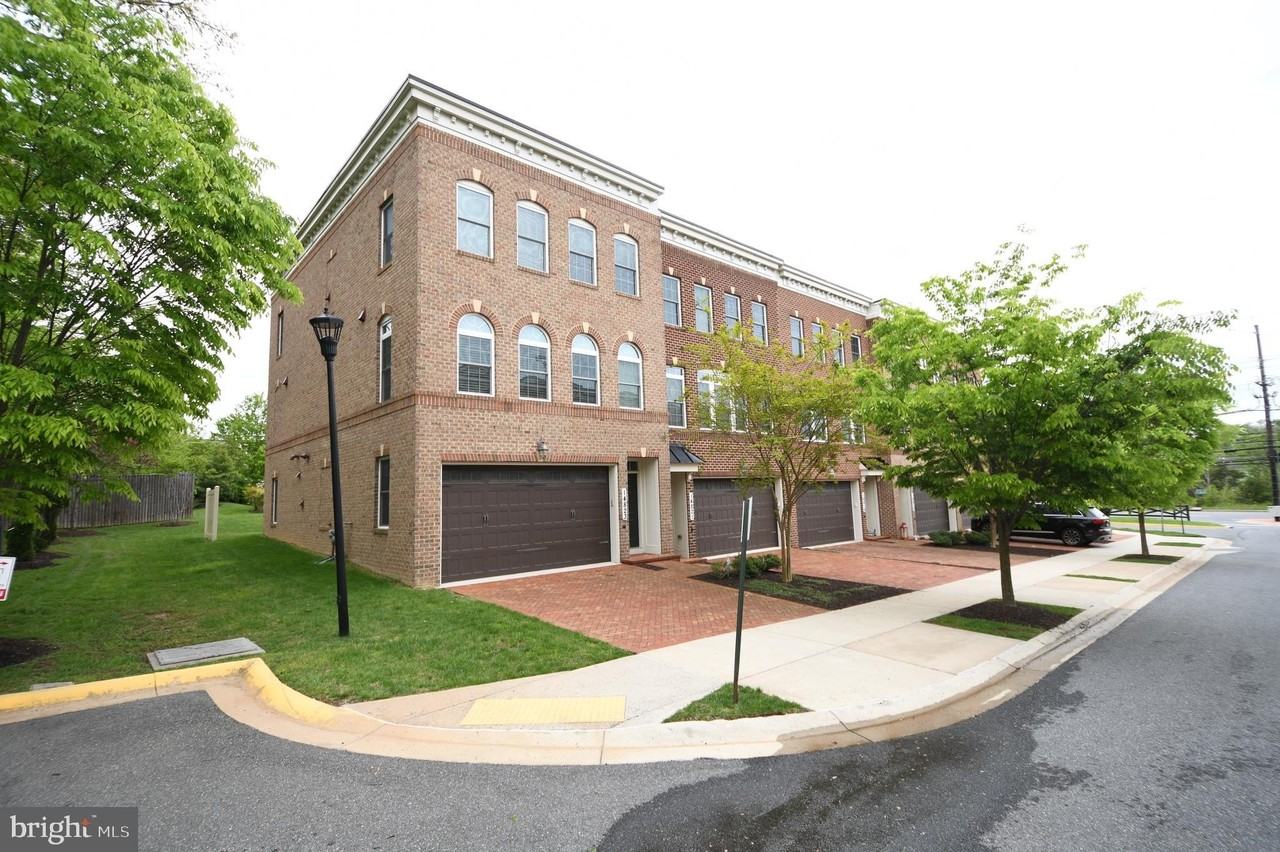 14823 Wootton Manor Ct - Photo 5 of 34