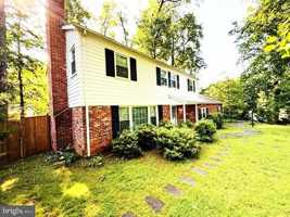 featured image of 9303 Fernwood Rd