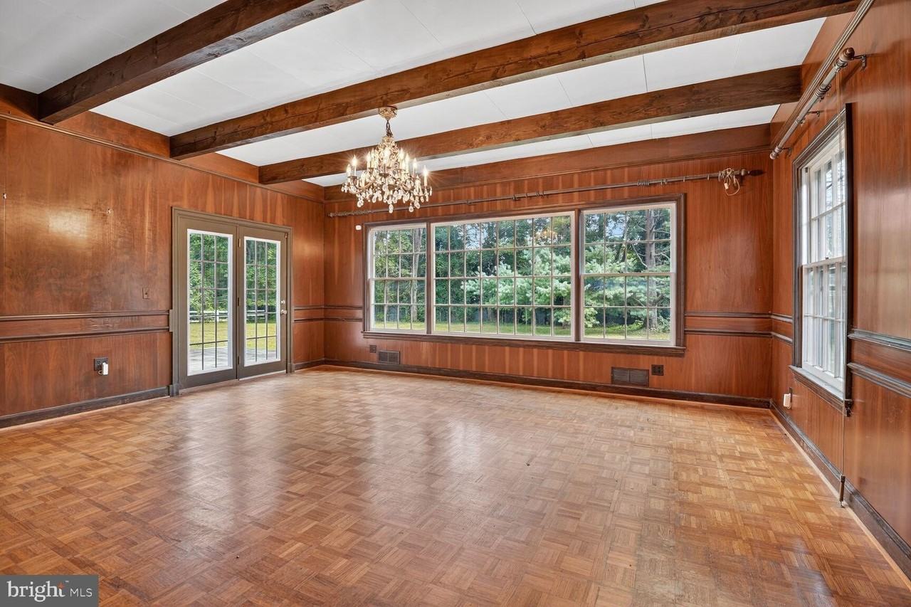 9107 River Rd - Photo 2 of 32