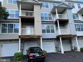 featured image of 2066 University Blvd W Unit 7 #7