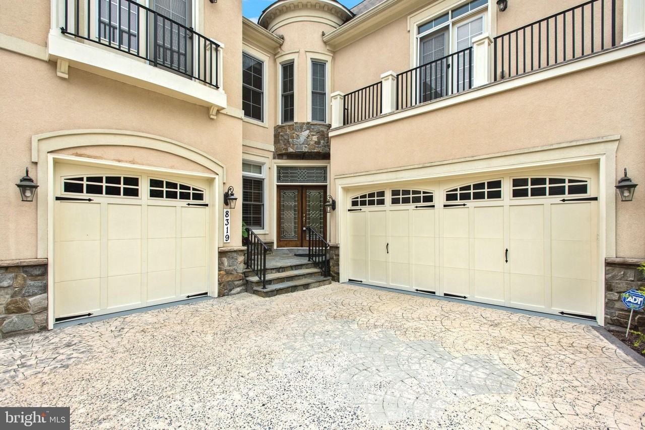 8319 Quarry Manor Ter - Photo 4 of 50