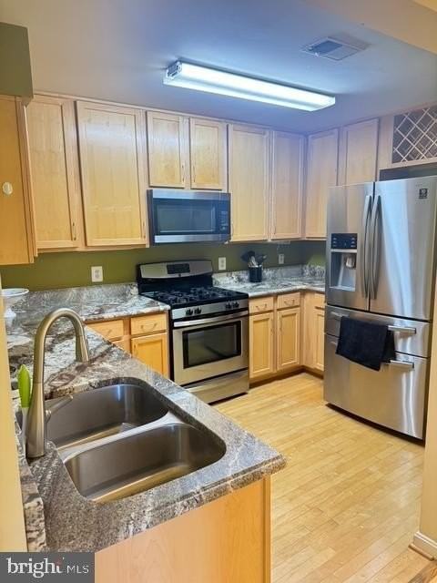 100 Watkins Pond Blvd Unit 2-404 #2-404 - Photo 7 of 11