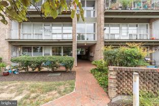 22 Manor Cir Apt 103 #103 - Photo 1 of 1