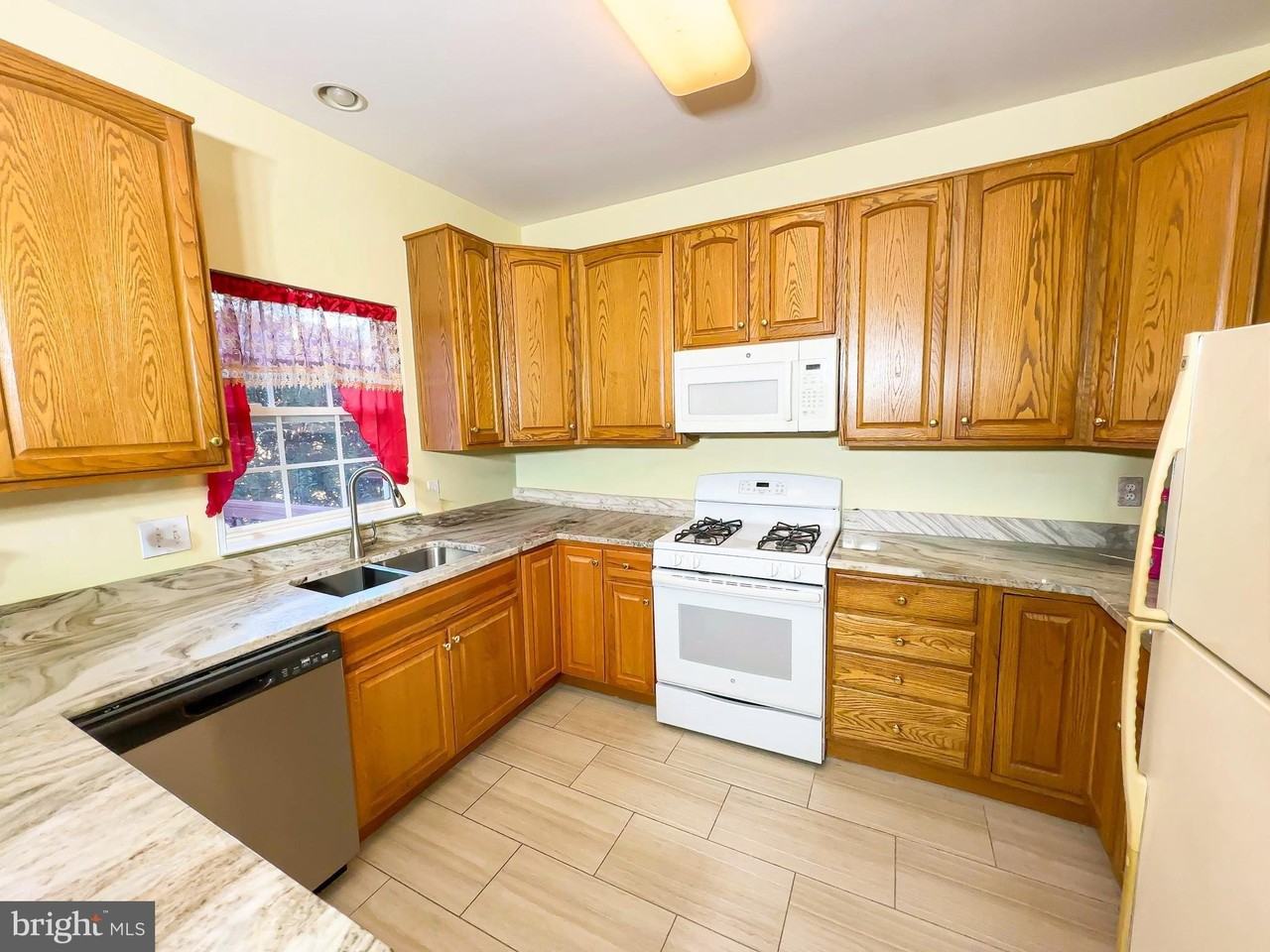 2016 Wheaton Haven Ct Rm Only #ONLY - Photo 4 of 8