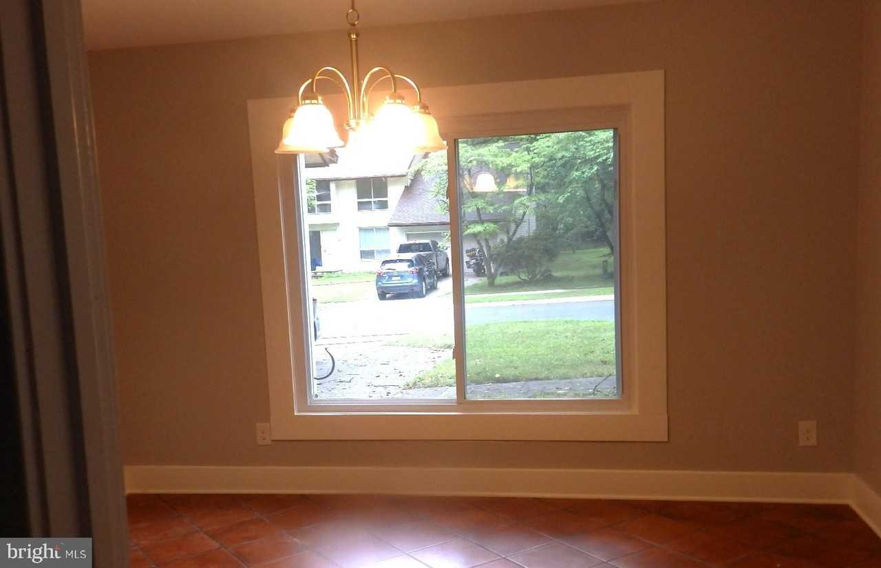 3 Don Mills Ct - Photo 3 of 24