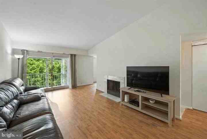 20315 Beaconfield Ter Apt 202 #202 - Photo 2 of 25