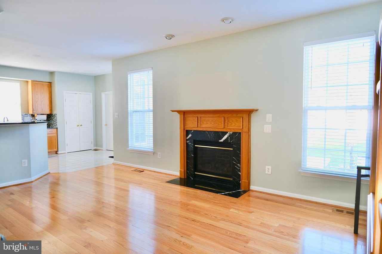 19504 Bowman Ridge Dr - Photo 6 of 21