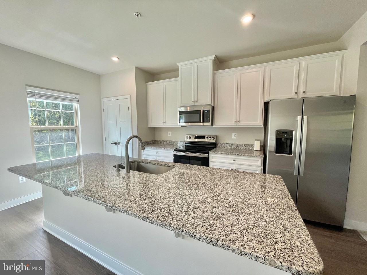 9576 Nature Trl - Photo 7 of 40