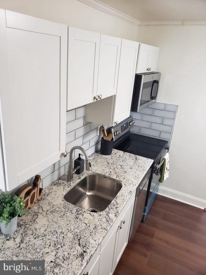 11515 Goodloe Rd - Photo 5 of 12