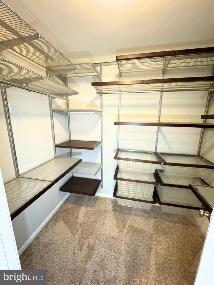 3063 Schubert Dr - Photo 5 of 50