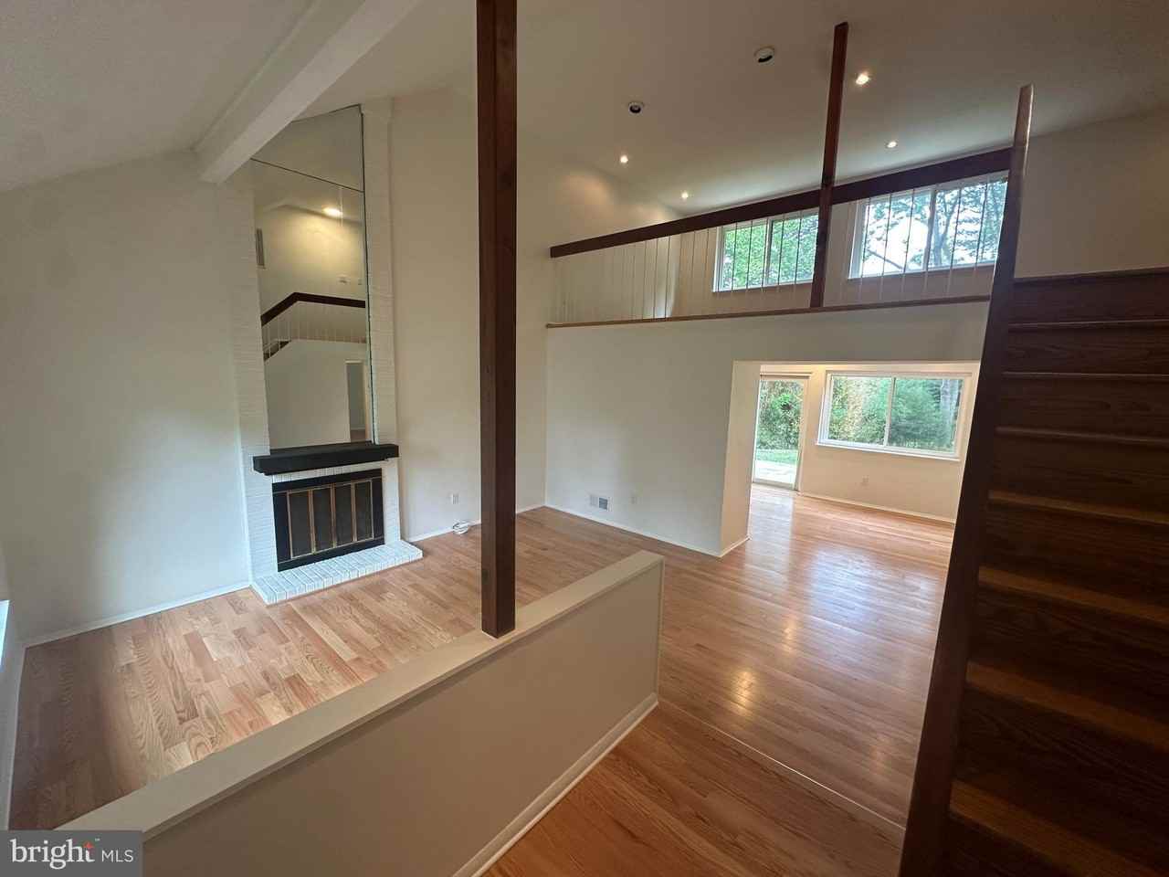 11613 Piney Lodge Rd - Photo 3 of 30