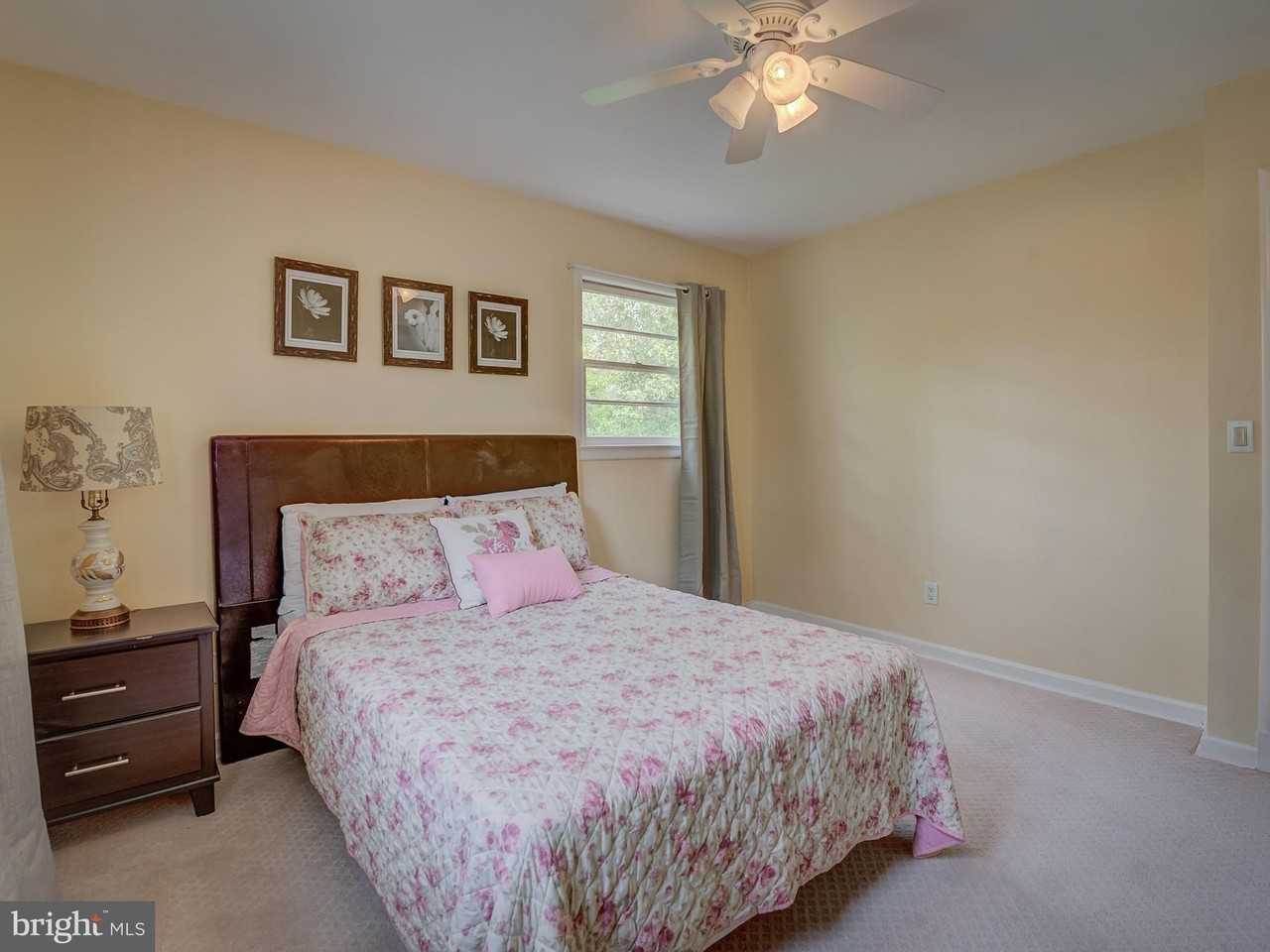 7910 Livingston Road - Photo 7 of 48