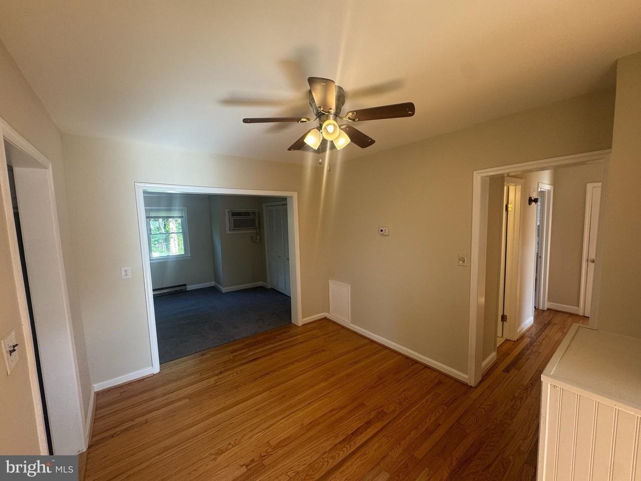 2810 Xavier Ln - Photo 5 of 27