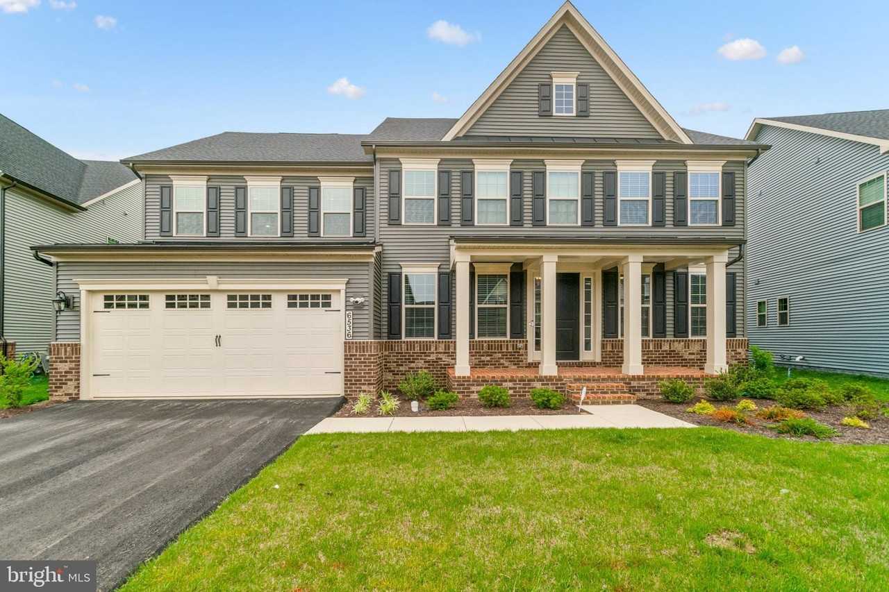 6536 Clubhouse Drive