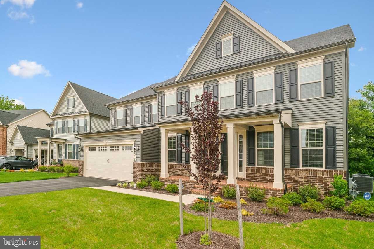 6536 Clubhouse Drive - Photo 2 of 40