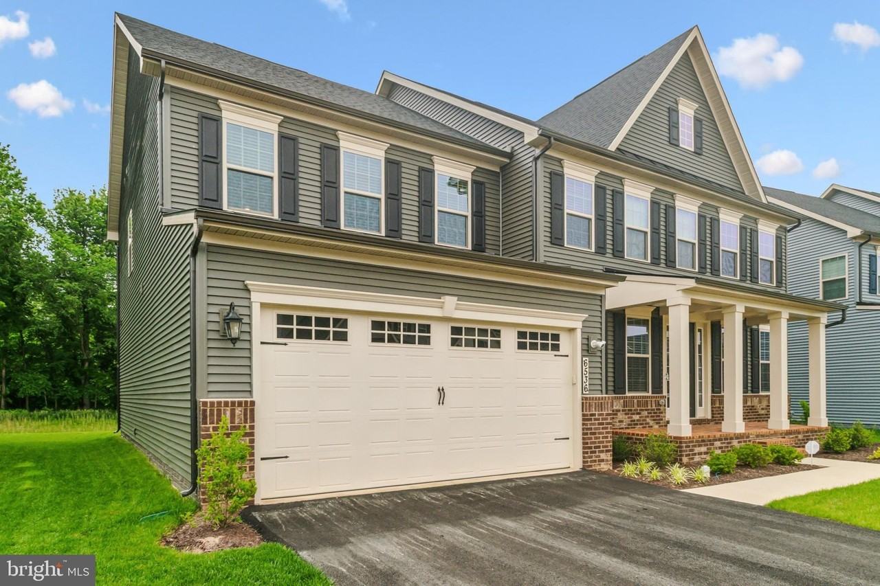 6536 Clubhouse Drive - Photo 3 of 40