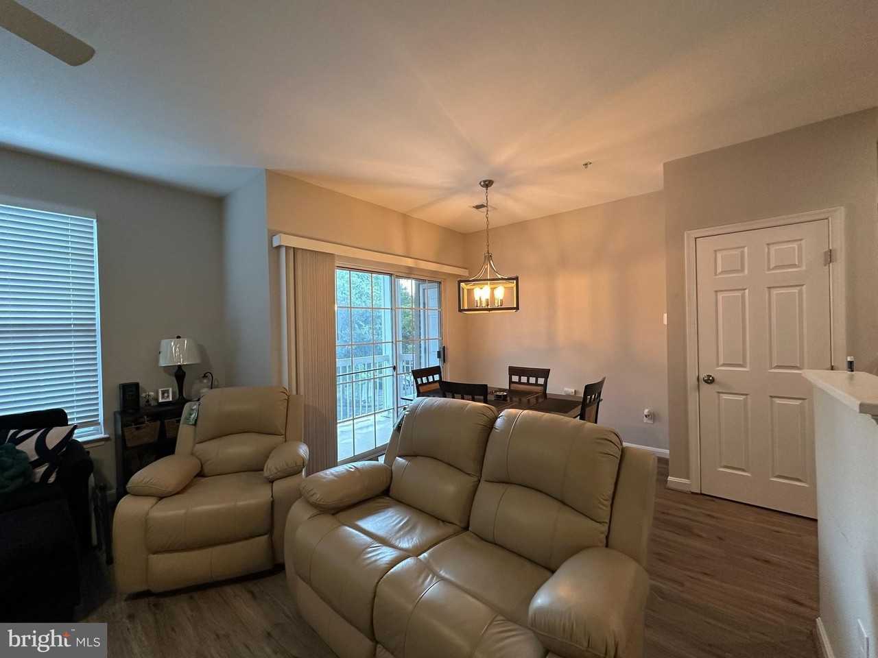 14417 Hampshire Hall Court - Photo 4 of 12