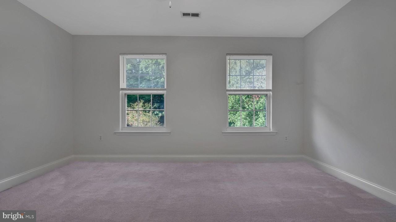 12308 Putters Court - Photo 5 of 50