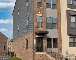 5937 5937 NORTHWEST Drive unit: (Room Rental) - Photo 1 of 1