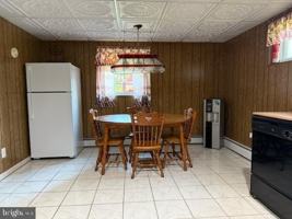 featured image of 7705 Earnshaw Dr