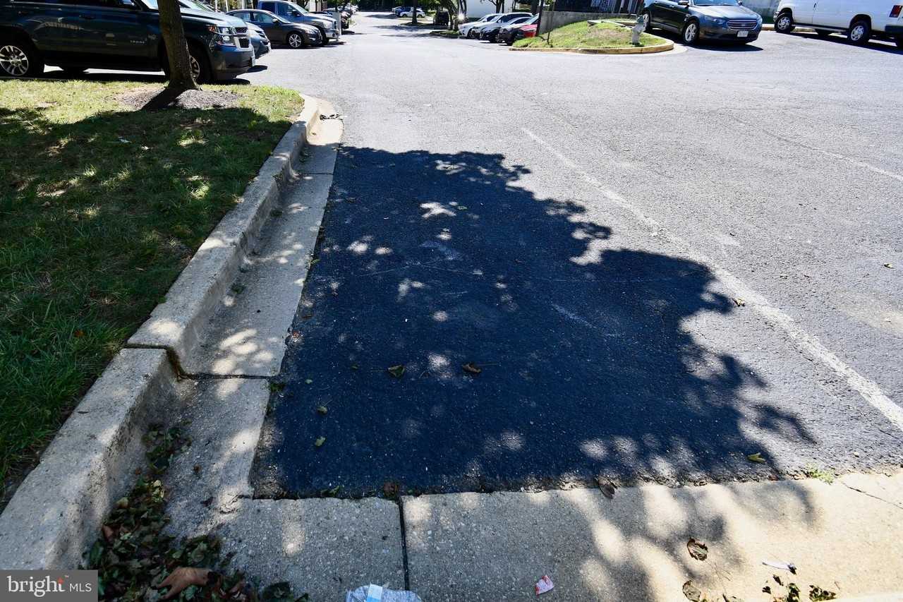 11234 Hannah Way #1 - Photo 4 of 50