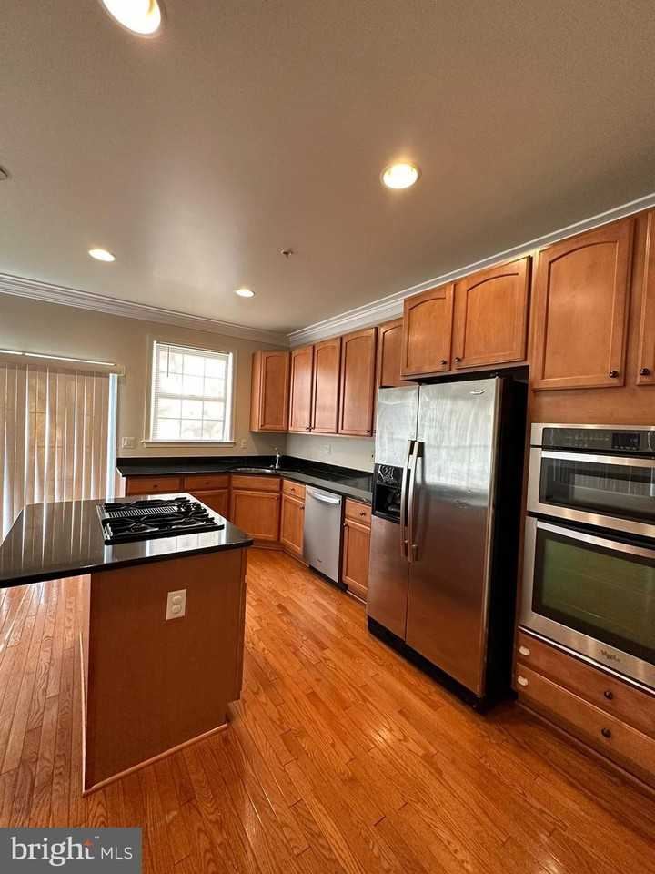 5409 Commerce Row Unit 49 #49 - Photo 7 of 22