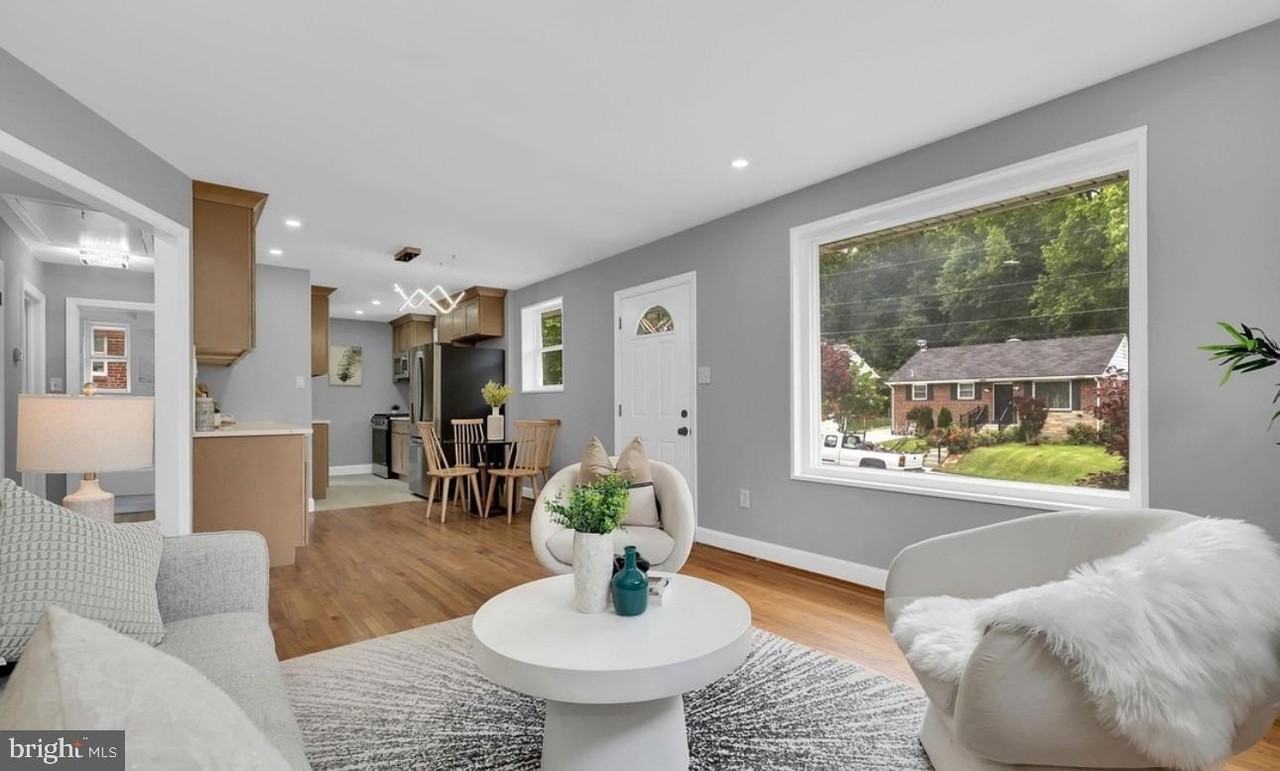 2129 Saranac St - Photo 2 of 7