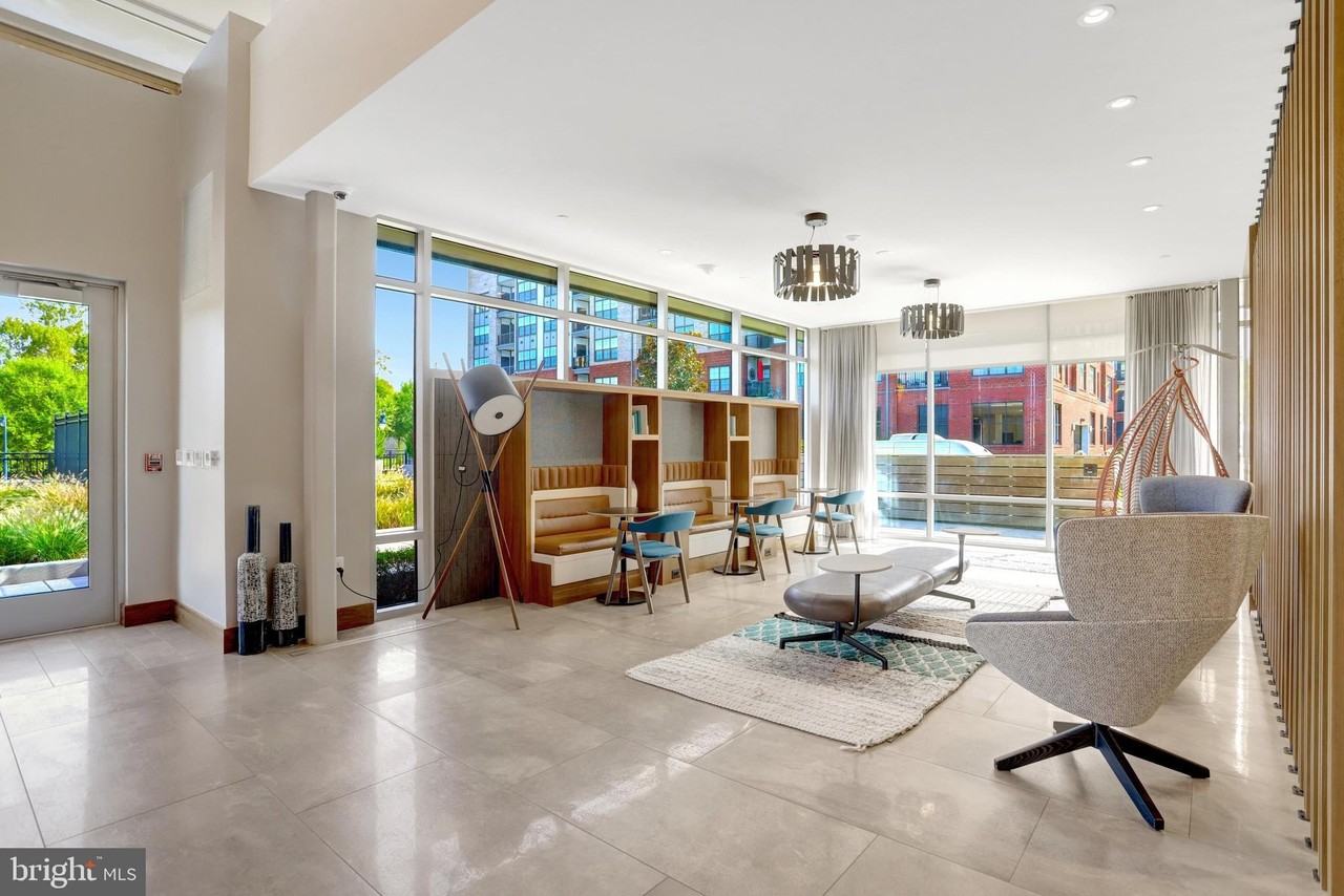 145 Riverhaven Dr Unit 416 #416 - Photo 3 of 47