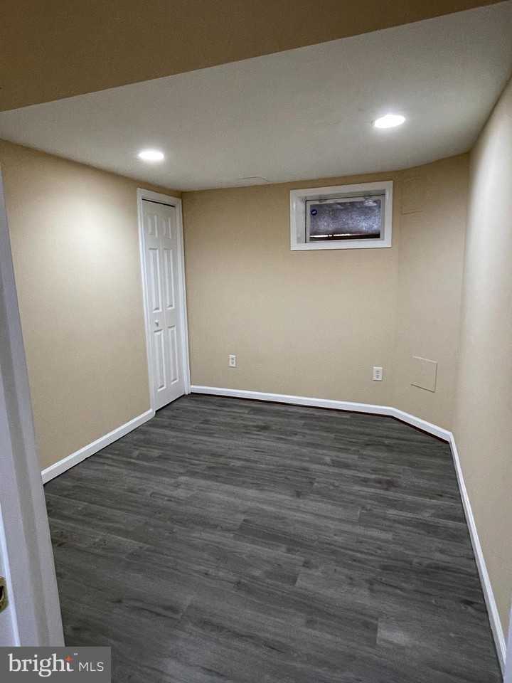 6513 Fairbanks St - Photo 4 of 15