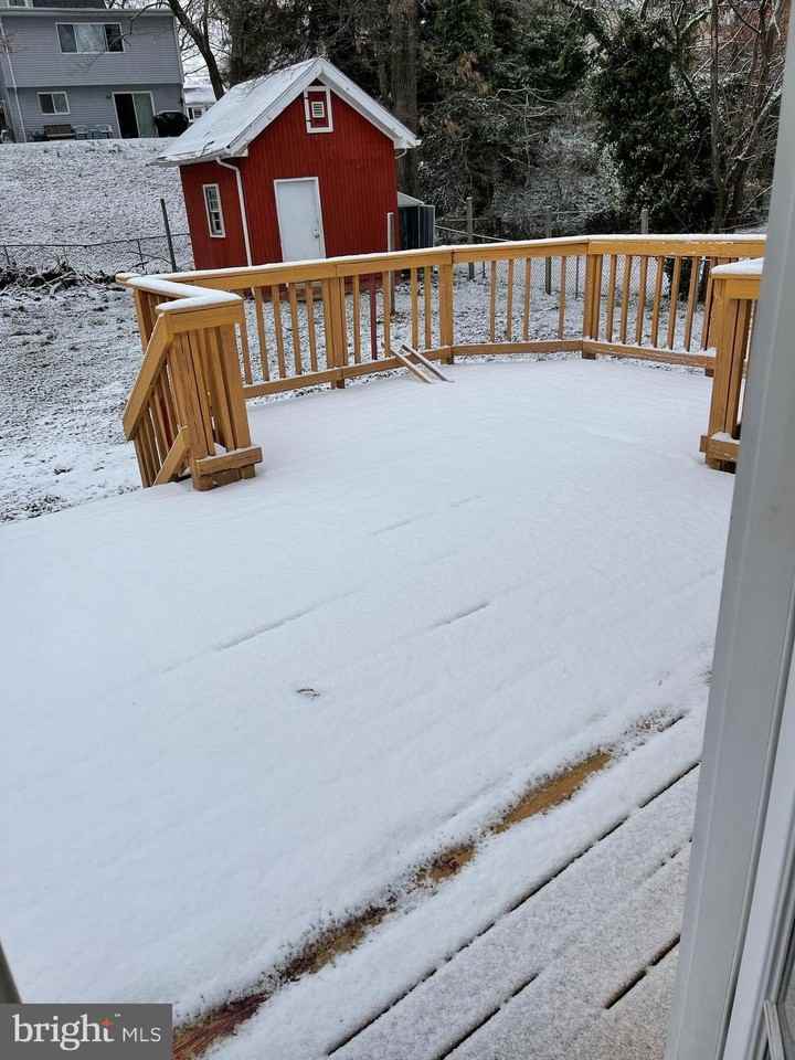 6513 Fairbanks St - Photo 6 of 15