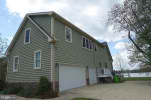 featured image of 121 Parks Rd