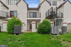 featured image of 28 Queen Mary Ct ## 28e