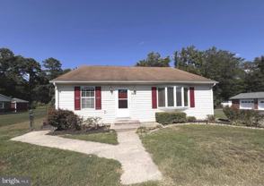 42802 Higgs Ln - Photo 1 of 1