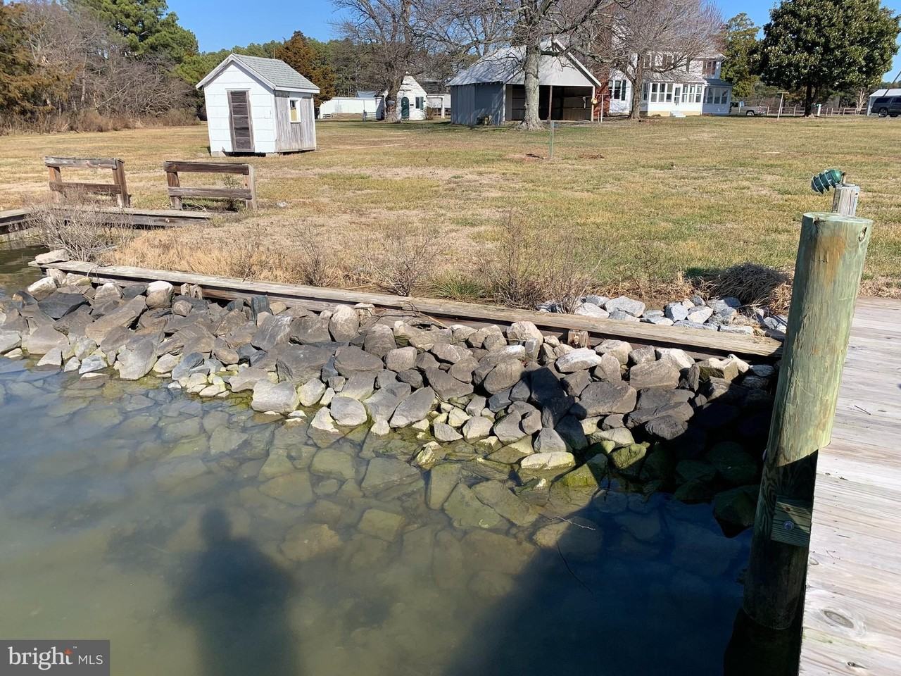 23260 Wells Point Rd - Photo 7 of 18