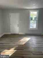 featured image of 207 Summer St