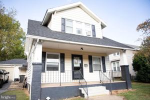 featured image of 11120 Glenside Ave